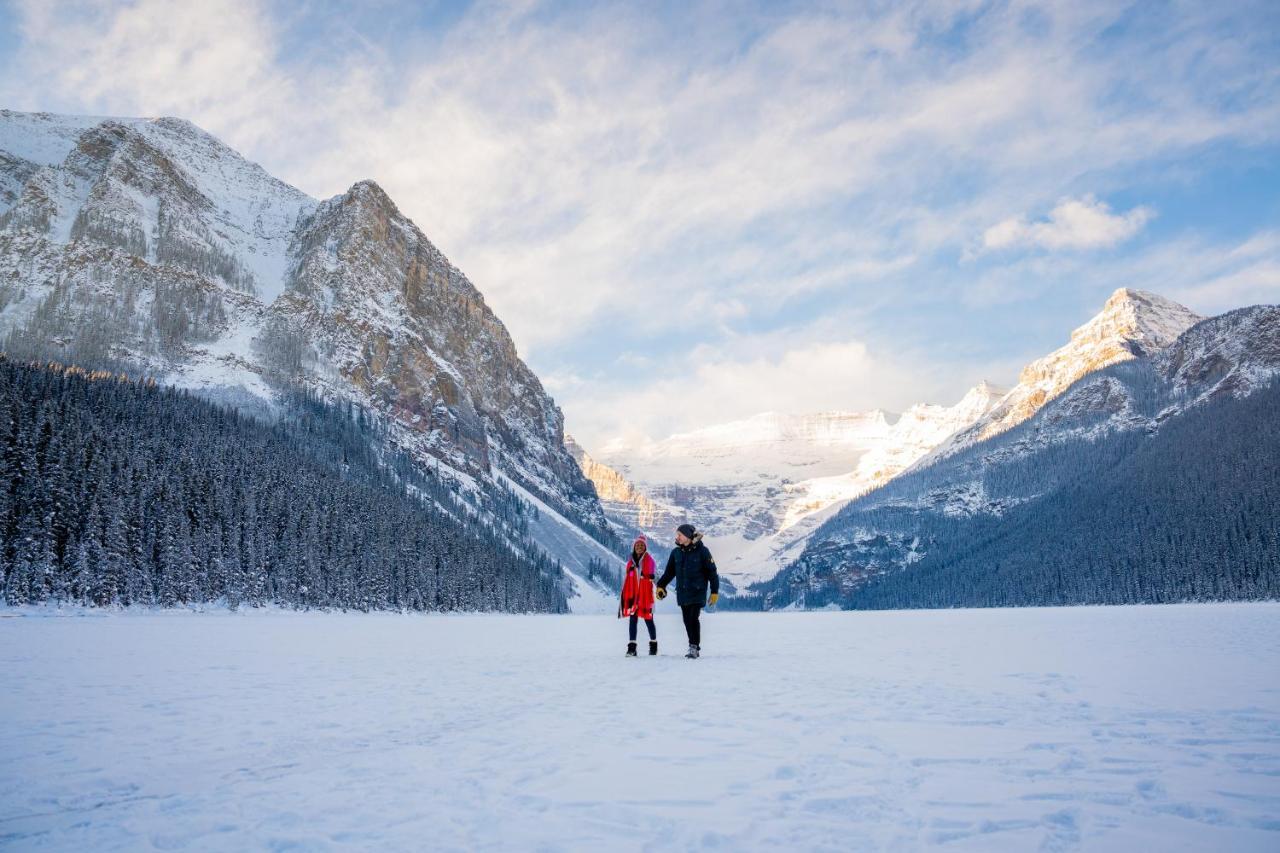 Post Hotel & Spa Lake Louise Exteriör bild